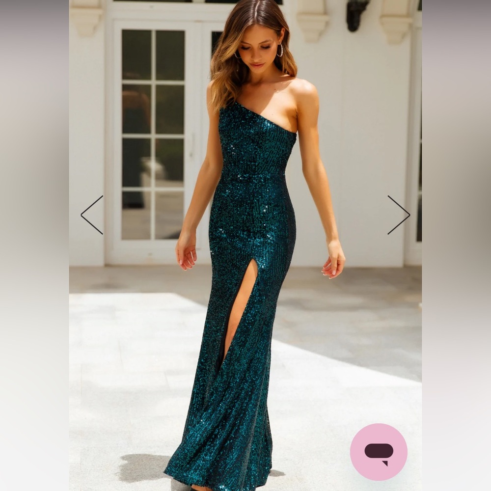 Hello Molly Dear Emilia A New Glow Sequin Maxi Dress Green Size Small